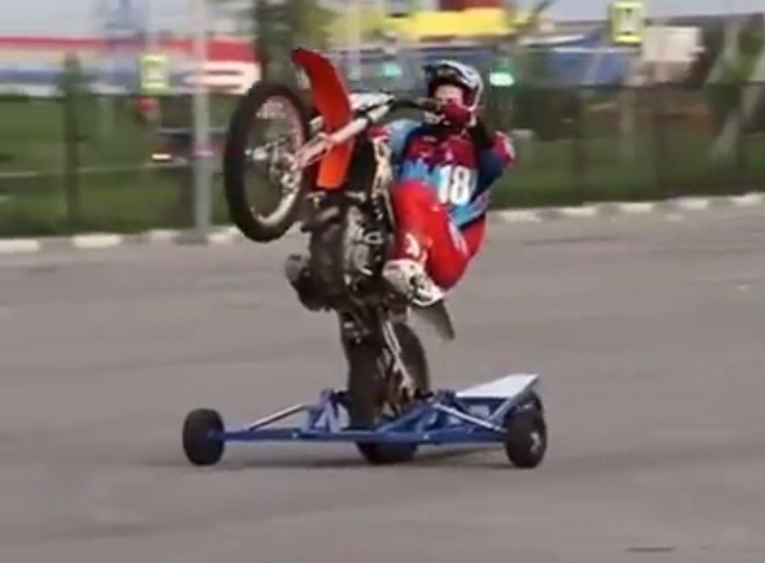 Zdjęcia Wheelie Machine Jak Nauczyc Sie Jazdy Na Jednym Kole Zobacz